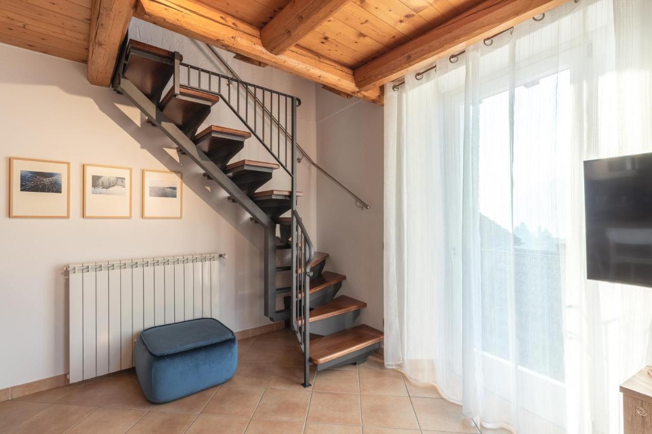Casa Del Borgo "Aria & Acqua" Sul Lago Maggiore Maccagno Eksteriør bilde