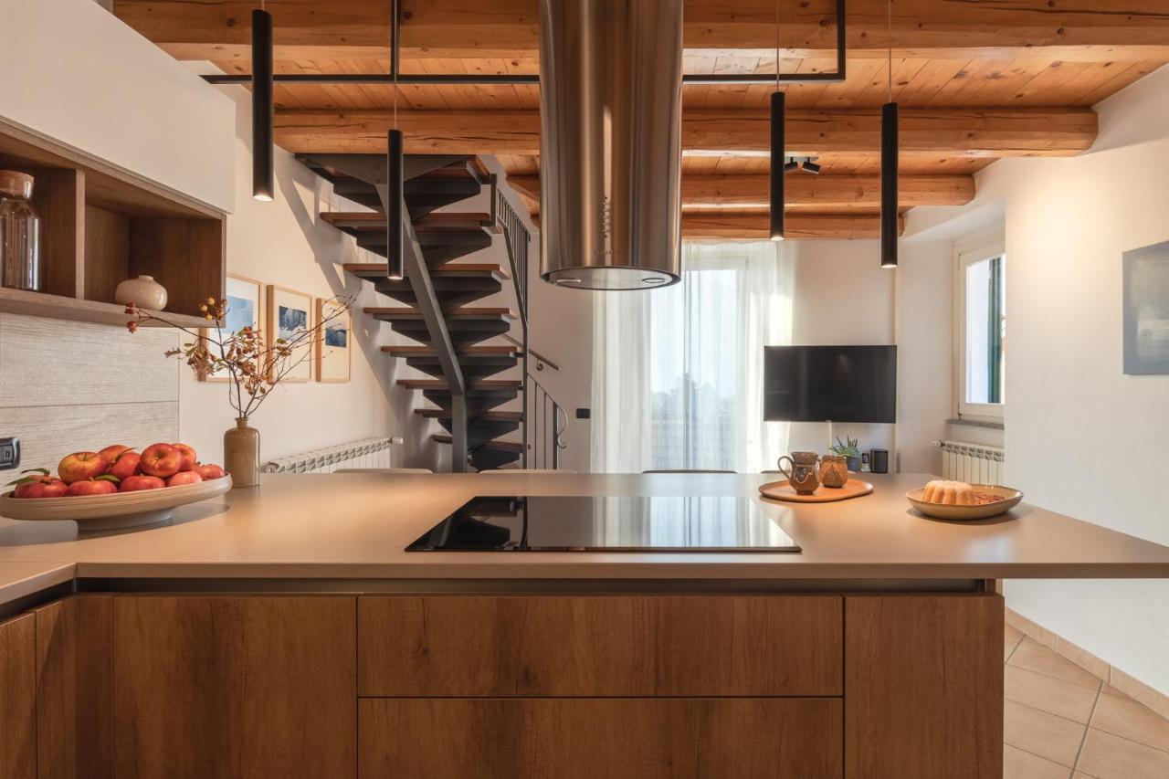 Casa Del Borgo "Aria & Acqua" Sul Lago Maggiore Maccagno Eksteriør bilde