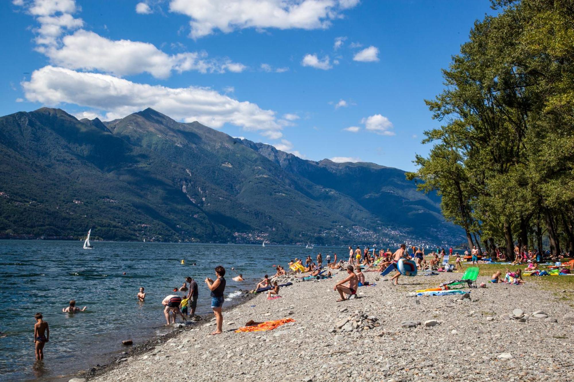 Casa Del Borgo "Aria & Acqua" Sul Lago Maggiore Maccagno Eksteriør bilde