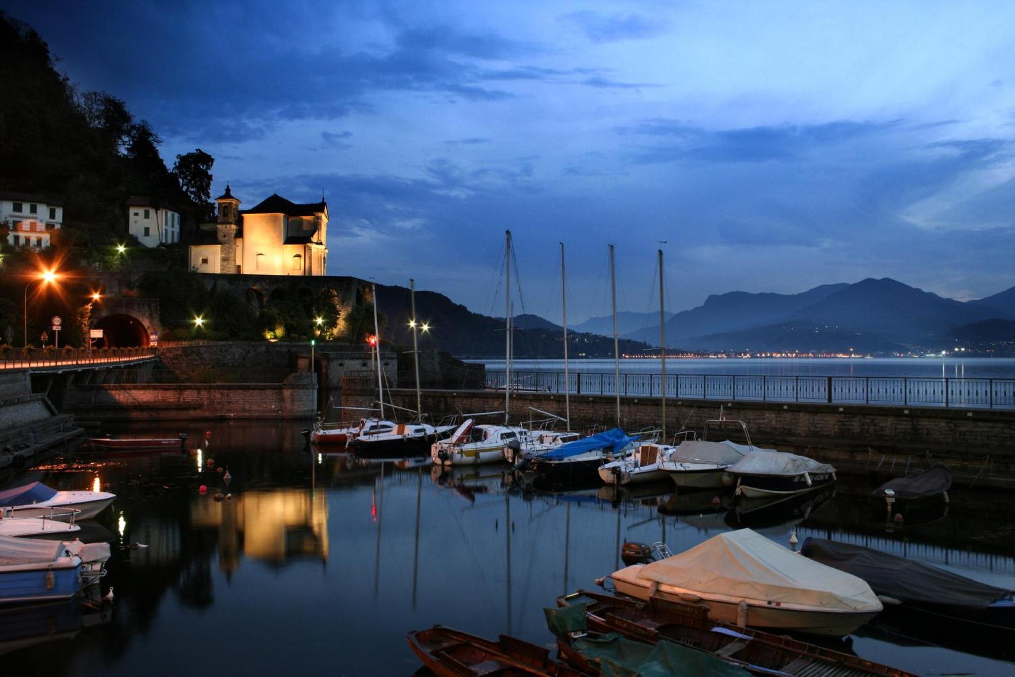 Casa Del Borgo "Aria & Acqua" Sul Lago Maggiore Maccagno Eksteriør bilde