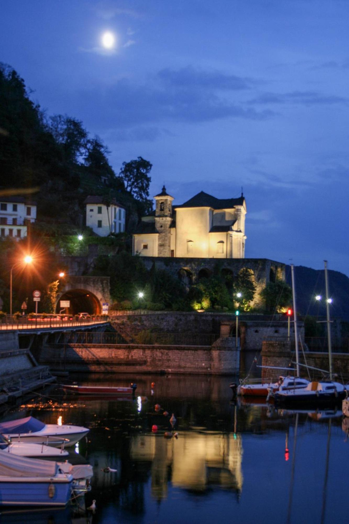 Casa Del Borgo "Aria & Acqua" Sul Lago Maggiore Maccagno Eksteriør bilde